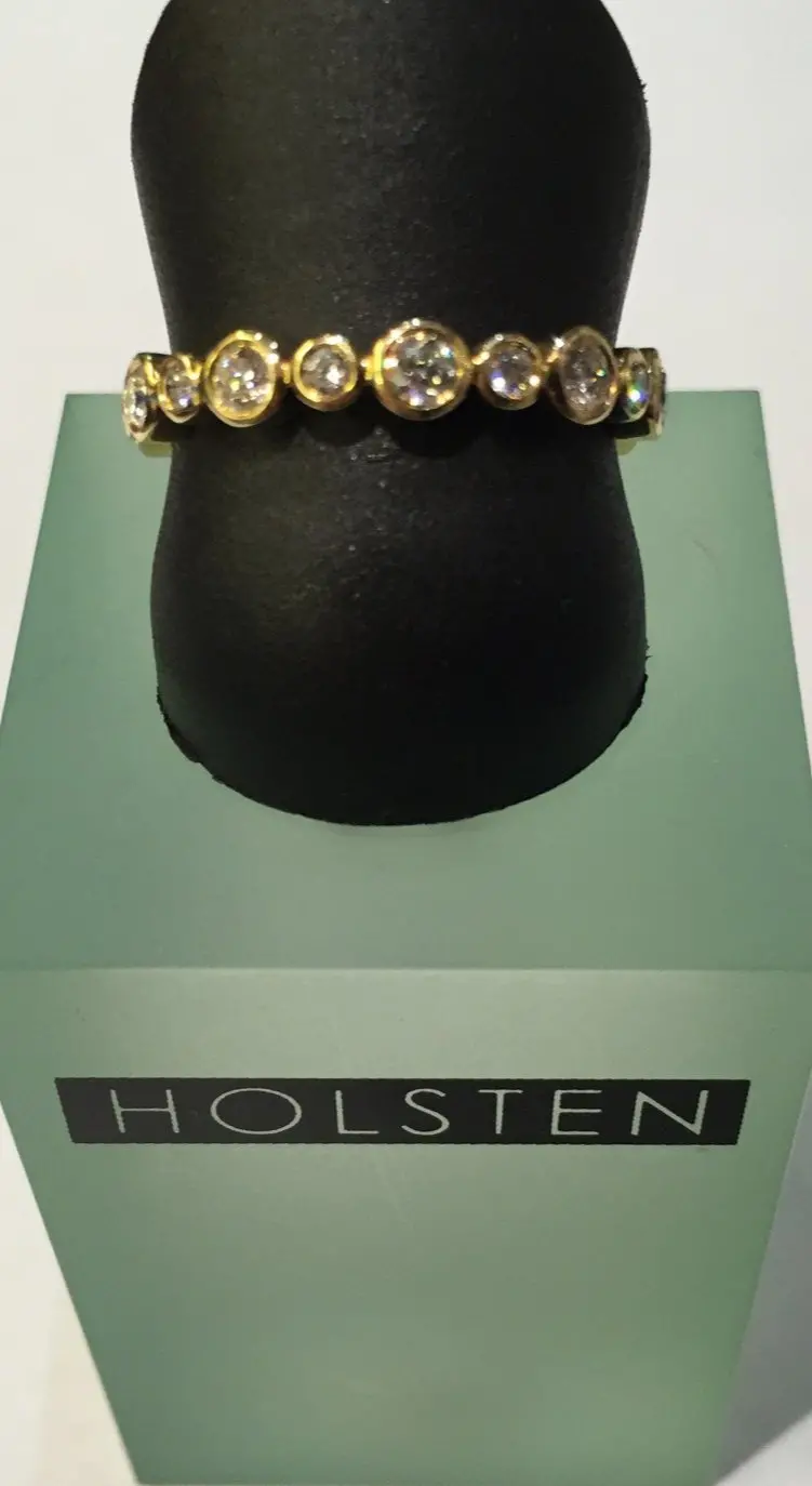 18K Yellow Gold  Alternating Round Bezel Set Diamond Band 1
