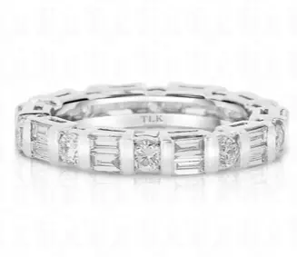 18K White Gold Double Bagguette Diamond And Round Diamond Band 1