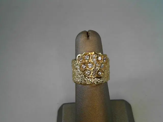 18K Yellow Gold Textured Diamond Crown Design Ring 1