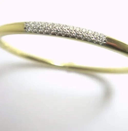 18K Yellow Gold Bangle Bracelet With Pave Diamonds 1