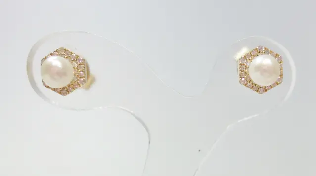 18K White Gold 5Mm Pearl Earrings In A Diamond Frame 1