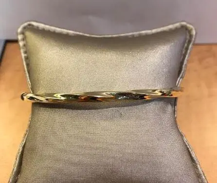 14K Yellow Gold Twist Bangle Bracelet 1