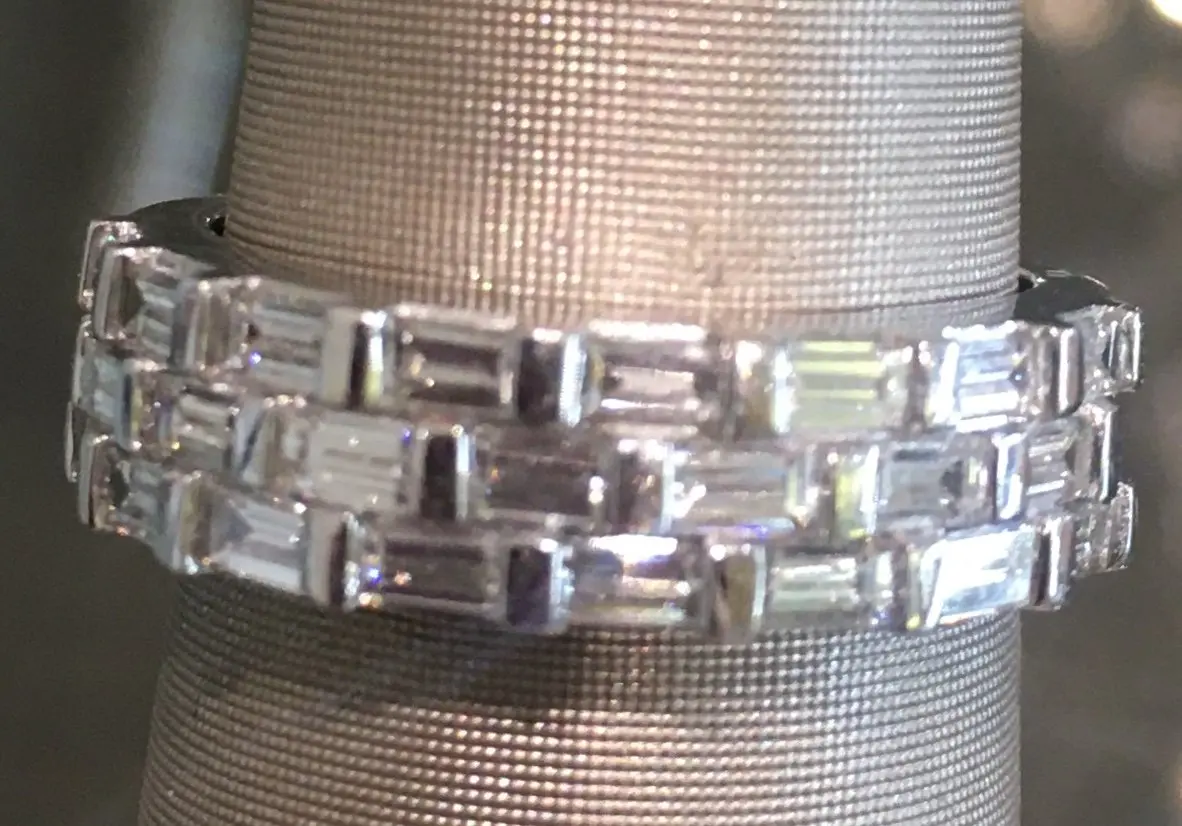 18K White Gold Triple Row Diamond Bagguette Band 1