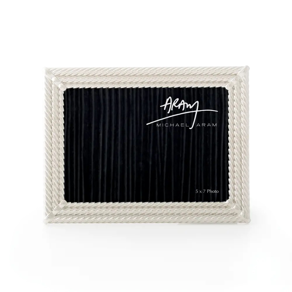 Twist Frame 5X7 1