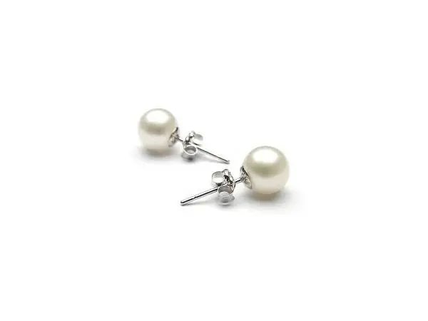 6.5Mm Cultured Pearl Stud Earrings 1