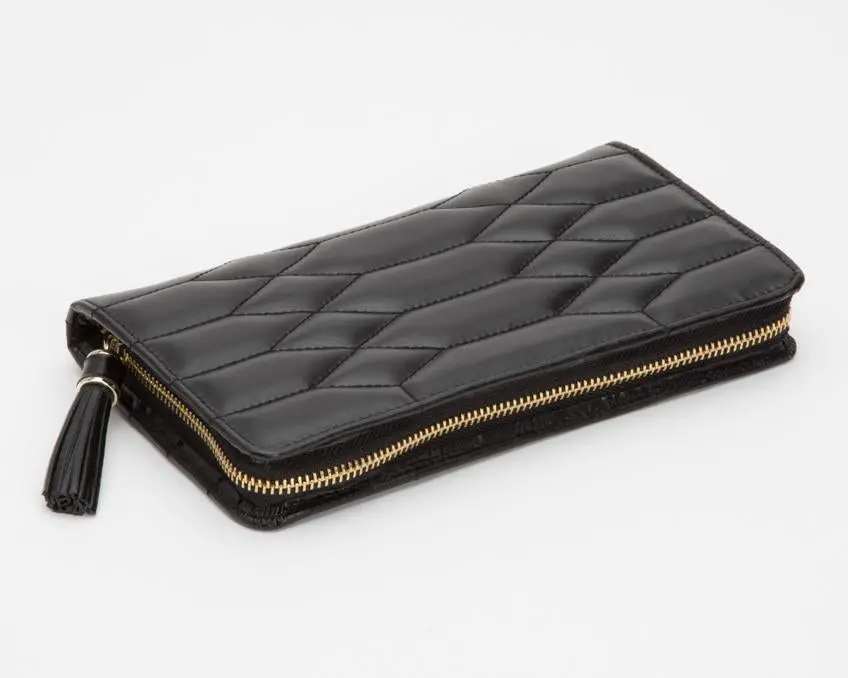 Caroline Jewellery Portfolio Black 1