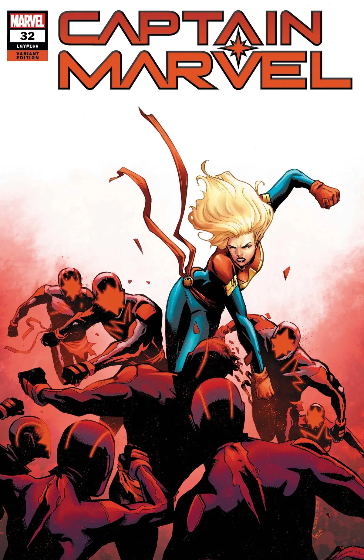 Captain Marvel #32 Garbett Var 1