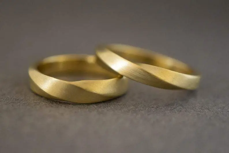 14K Yellow Matte Twist Wedding Band 1